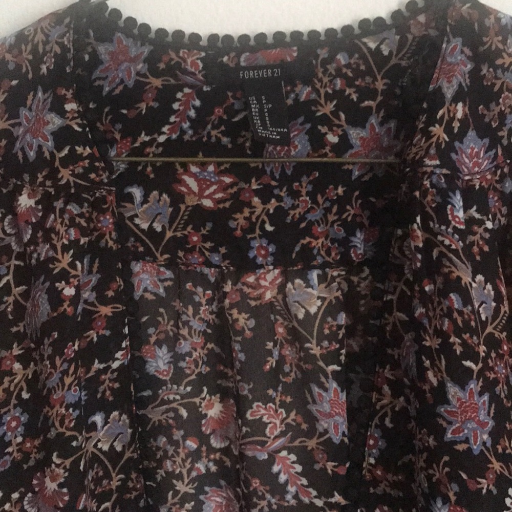 Floral shall - Picture 2 of 5